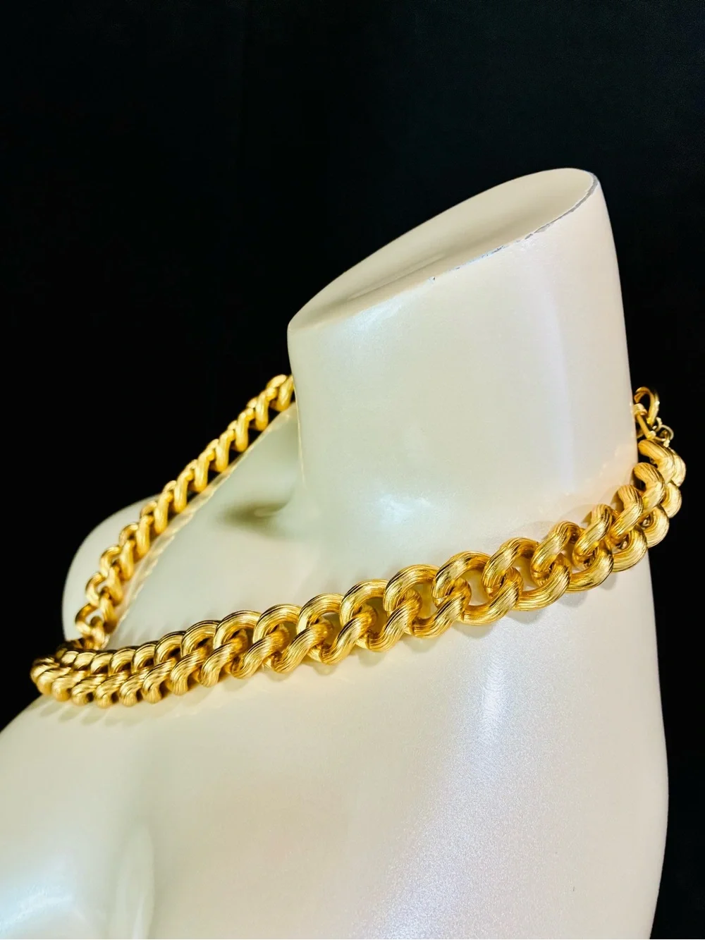 Deliciously Chunky VTG 80s Textured Gold Chain Necklace - Bold Statement 146g